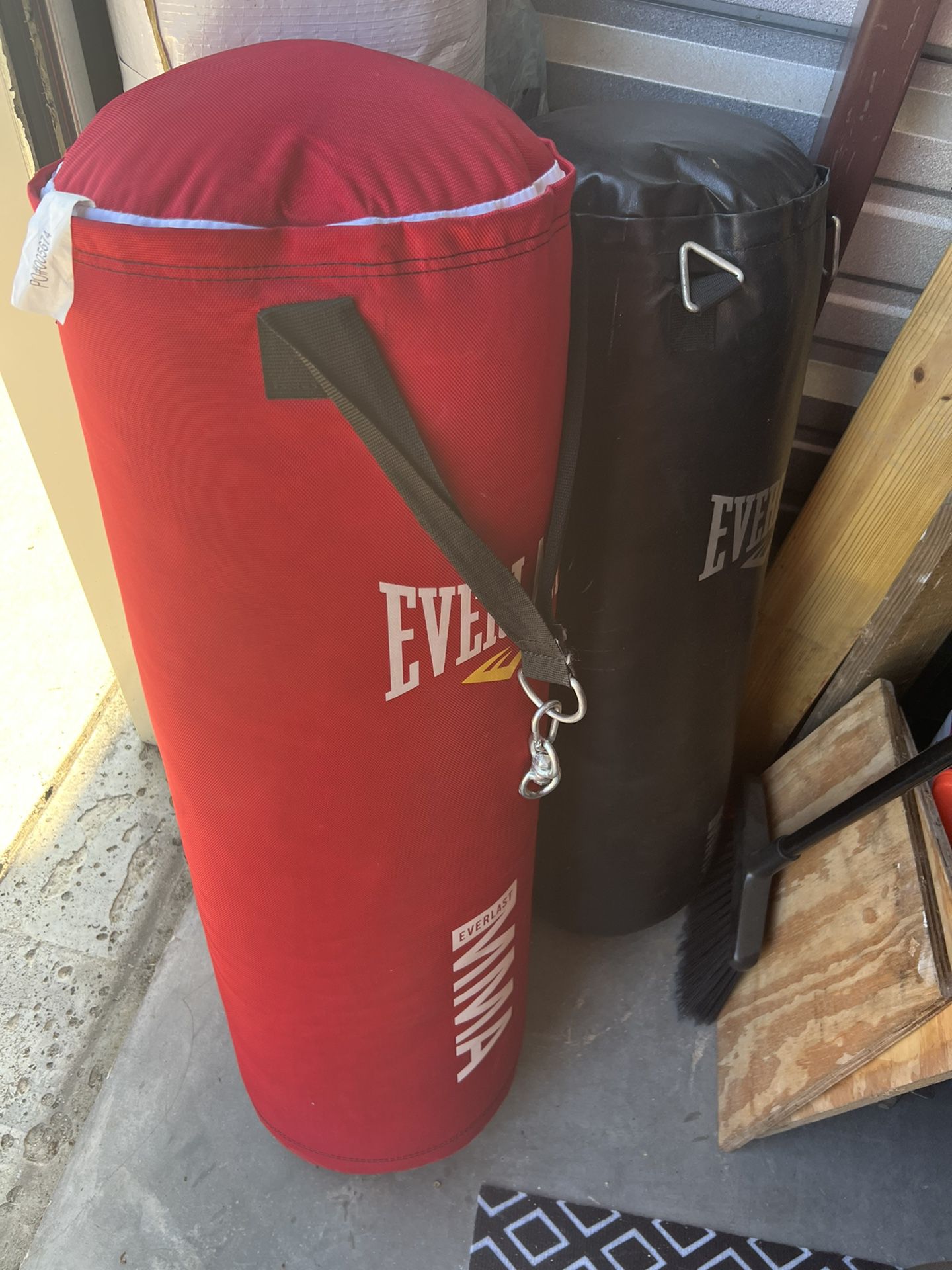 Everlast Heavy Bags