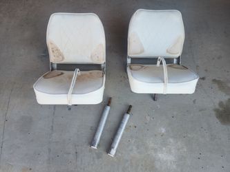 Pair of fishing boat seats with pedestal posts