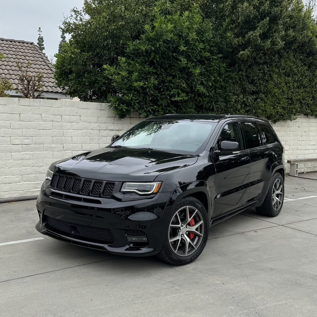 Jeep Grand Cherokee SRT