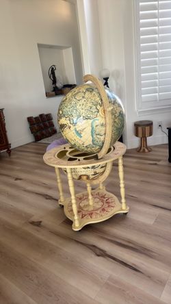 Vintage Style Globe Bar Cart
