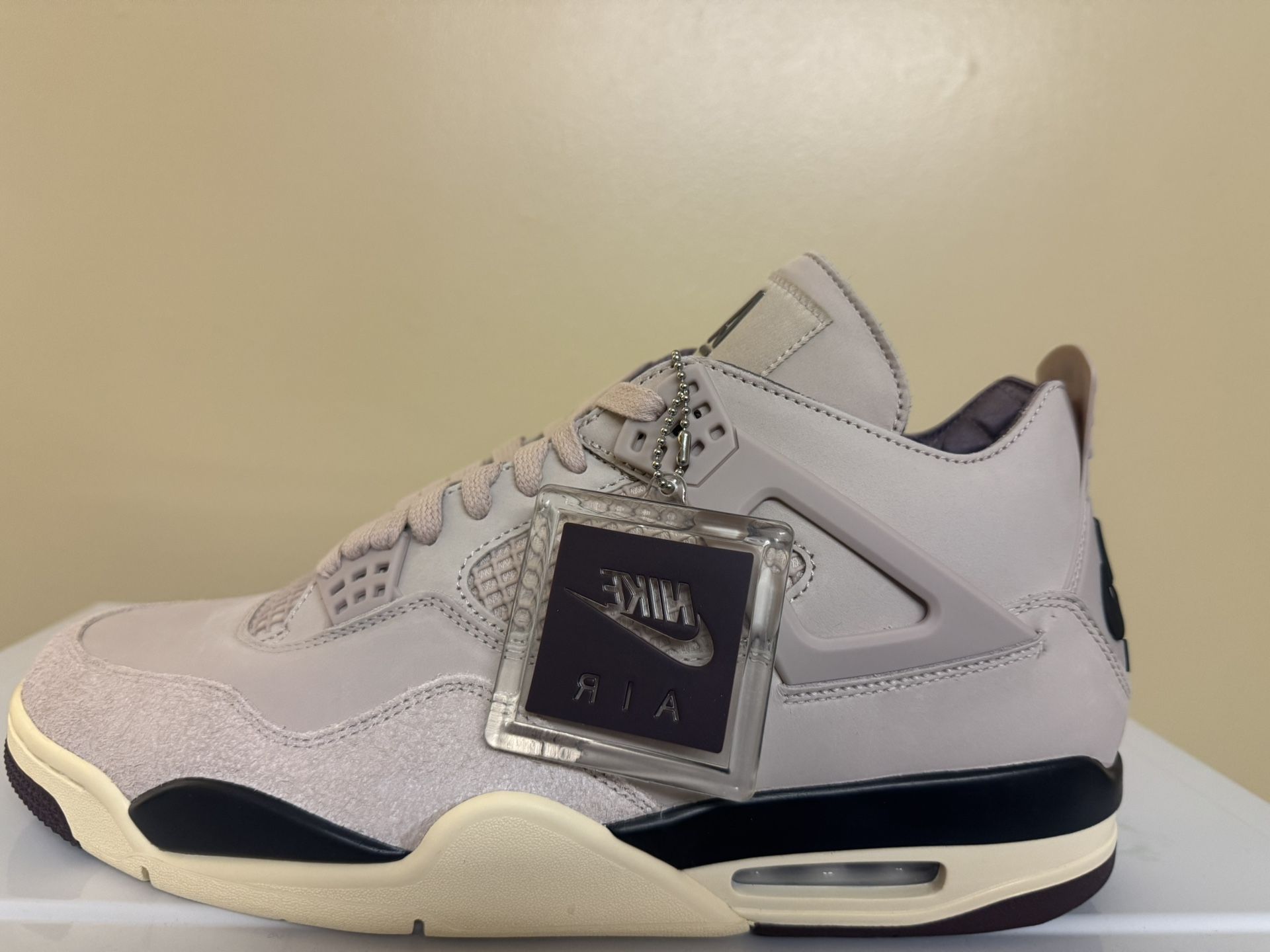 Jordan 4 Retro