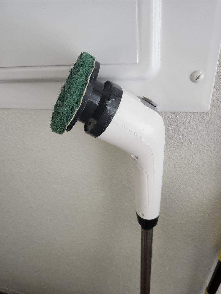 Electric Rechargeable Brush Lightly Used