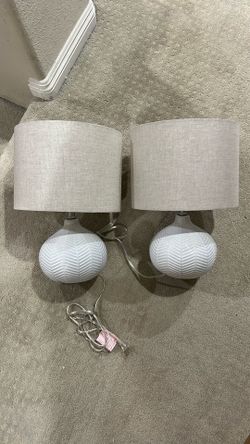 2 Declarative Porcelain Lamps Night Shade Pair