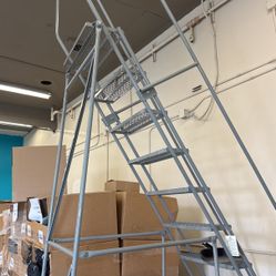 11 step Ladder 