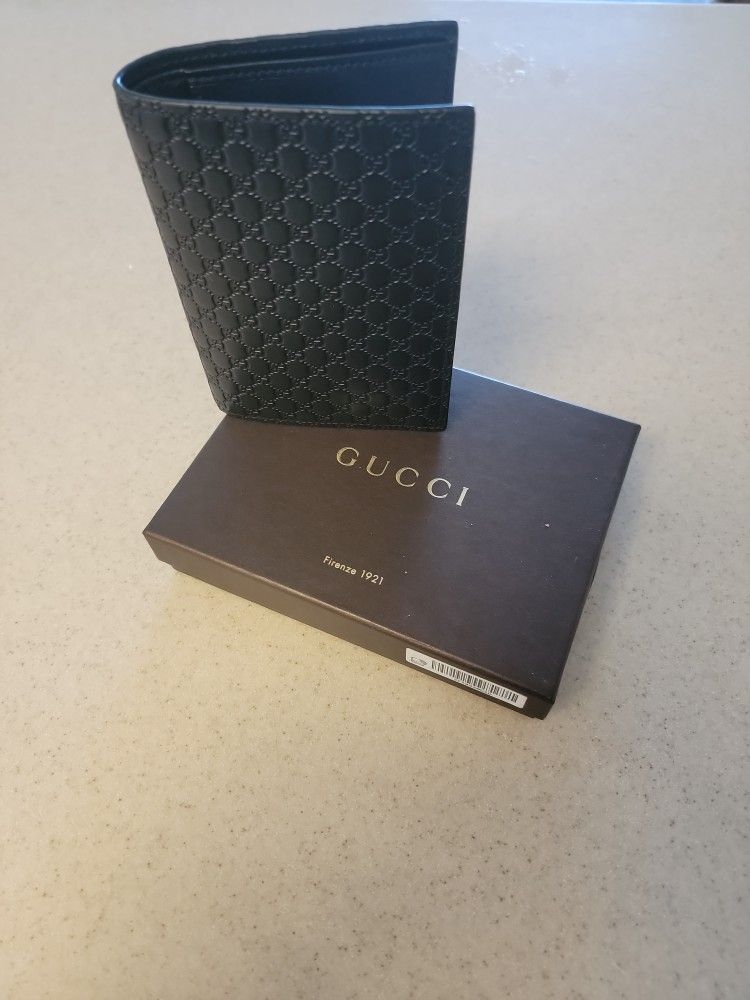 Gucci Leather Passport Wallet