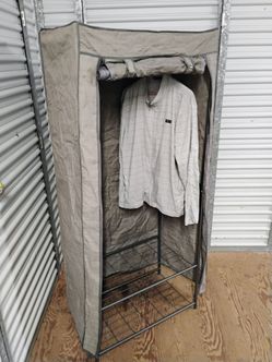 Portable closet