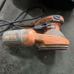 RIDGID 5” Random Orbital Sander w/ Carry Case