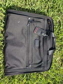 tumi bag