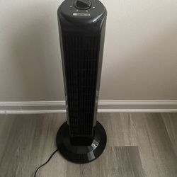 Utilitech 3-Speed Oscillating Tower Fan