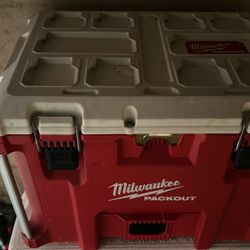Milwaukee Pack Out Cooler