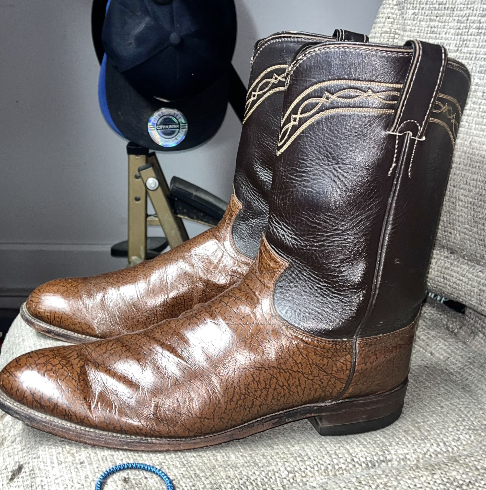 Men's Vintage 2 Tone Brown Justin Leather Cowboy Boots w/ Almond Shaped Toe