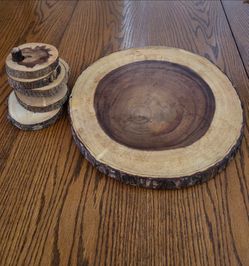 Table decor and wood coasters.