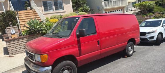 2007 Red E150 Ford Cargo 88k miles Tow Package V8