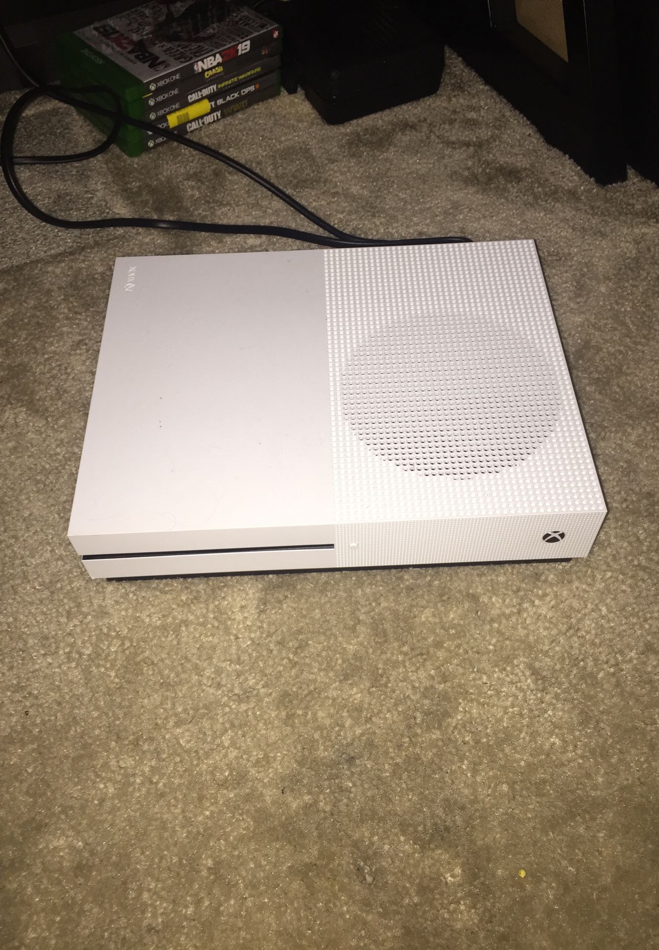 White Xbox One S NEED GONE