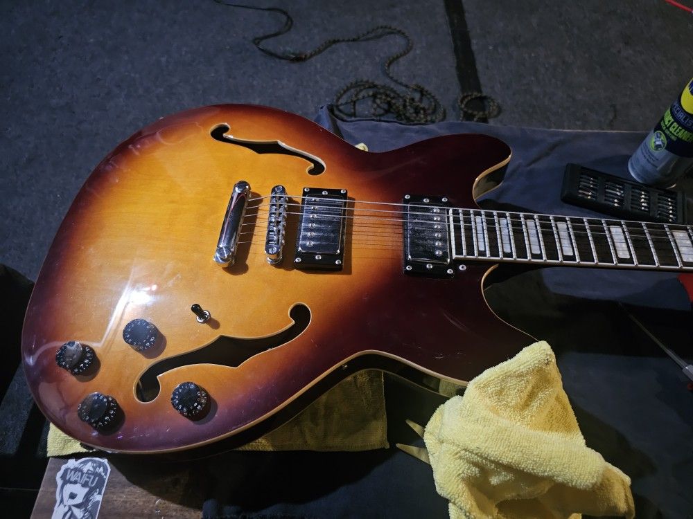 Guitar & Bass Service/ Mod Setups. 