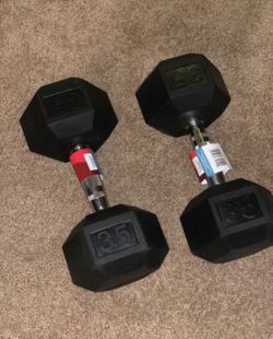 Brans New Set of 35 Lb Dumbbells