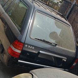 1995 Mercedes-Benz E-Class Wagon