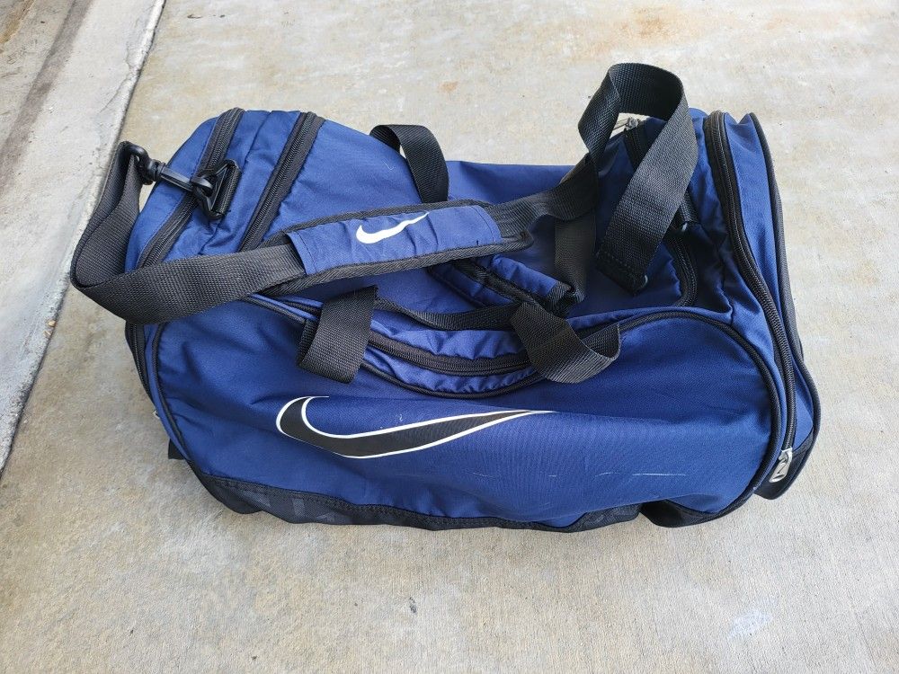 Nike Duffle Sport Bag