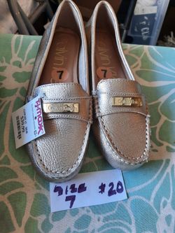 Womens Gold Shoes With Tags