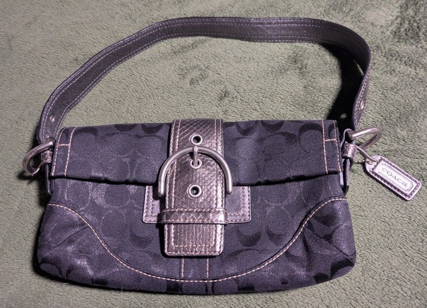 Coach Handbag With Snakeskin Detail 