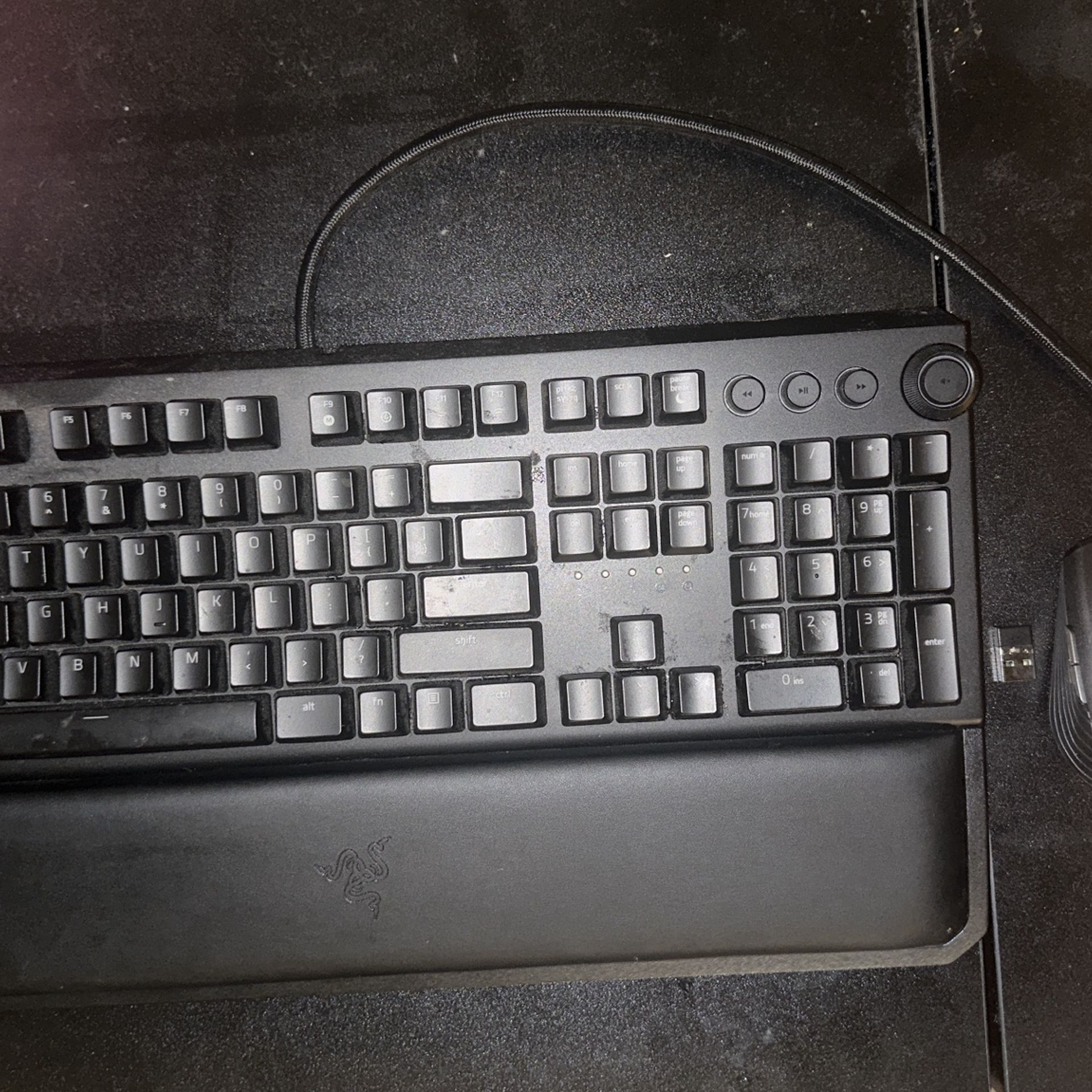 Razor Keyboard And Bluetooth Razor Mouse