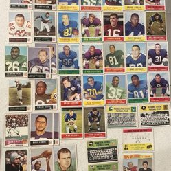 Vintage Football Cards    Tons Of Stars 