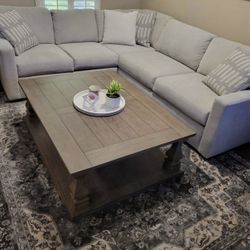 Beautful Solid Wood Coffee Table