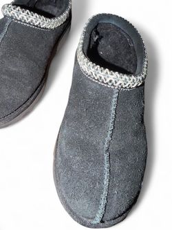 Uggs slippers