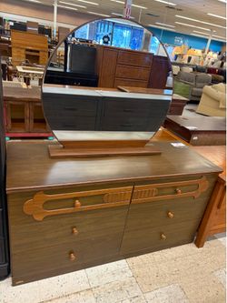 MCM 6 Drawer Dresser w/Round Mirror