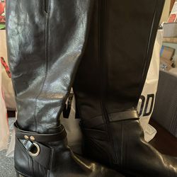 Vince Camuto Black Grained Leather Preshent Tall Riding Boot Size: 9 Zip Ups