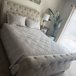 Upholstered Queen Sleigh Bed /bedroom Set