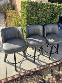 Set Of 3, Swivel Counter Height Stools