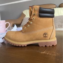 Timberlakes Women Size 6.5