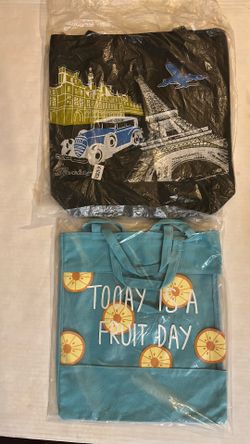 2 Tote bags