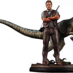 CHRONICLE Collectibles Jurassic World Owen And Blue Statue 1/9 Scale 193/325