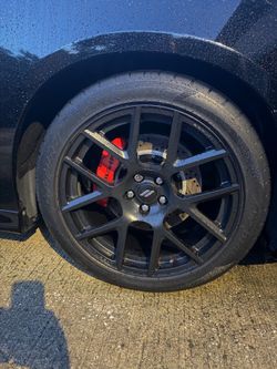 Mopar skatt pack wheel and tires from dodge charger