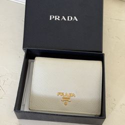 Prada Wallet 