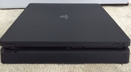 Sony PS4 Slim Console
