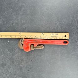 Vintage Industrial Quality 10″ Pipe Wrench – Spain-Made – Heavy Duty Cast Steel