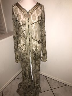 Long Arabic gowns and dresses