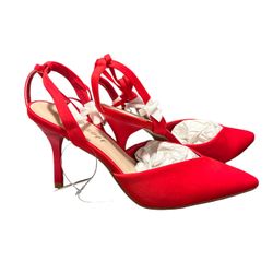Red Heels 👠 