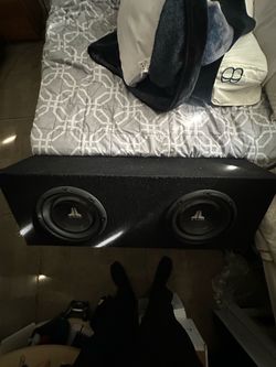 Jl subwoofer and box