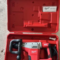 Milwaukee 15lb SDS-Max Demolition