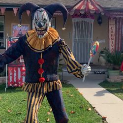 6 Foot NIBBLES THE CLOWN Halloween Animatronic