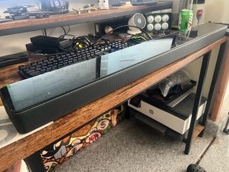 Bose 700 Soundbar, Subwoofer, and Controler