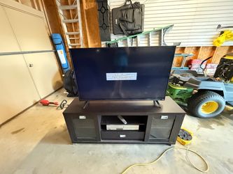 Vizio 50” Smart TV/Stand/VHS/DVD Player