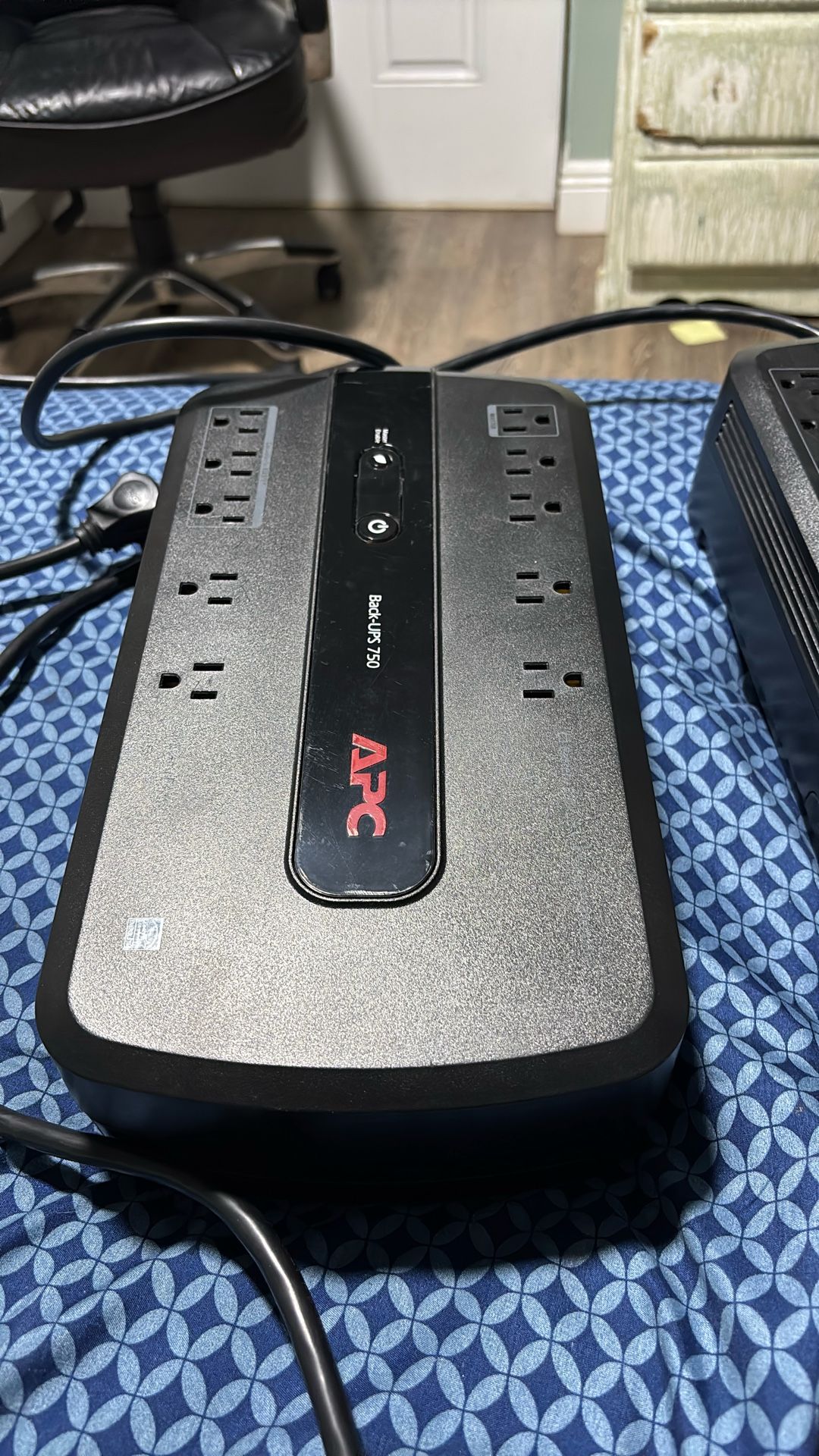 Surge Protection With Back Battery  4 Of Them