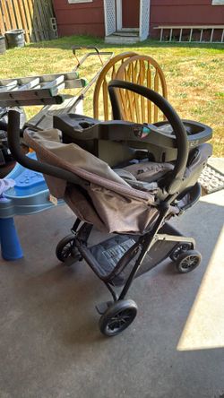 Stroller & Car Seat Holder
