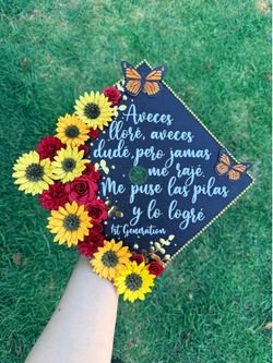 Premade Graduation Cap Topper (READY FOR PICKUP)
