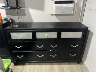 Black &gray dresser